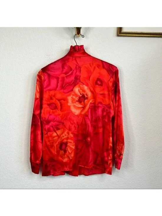 St John Spring 04 Silk Ruffle Button Front Blouse - Picture 6 of 10